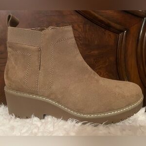 Women’s Taupe Suede Platform Chelsea Bootie